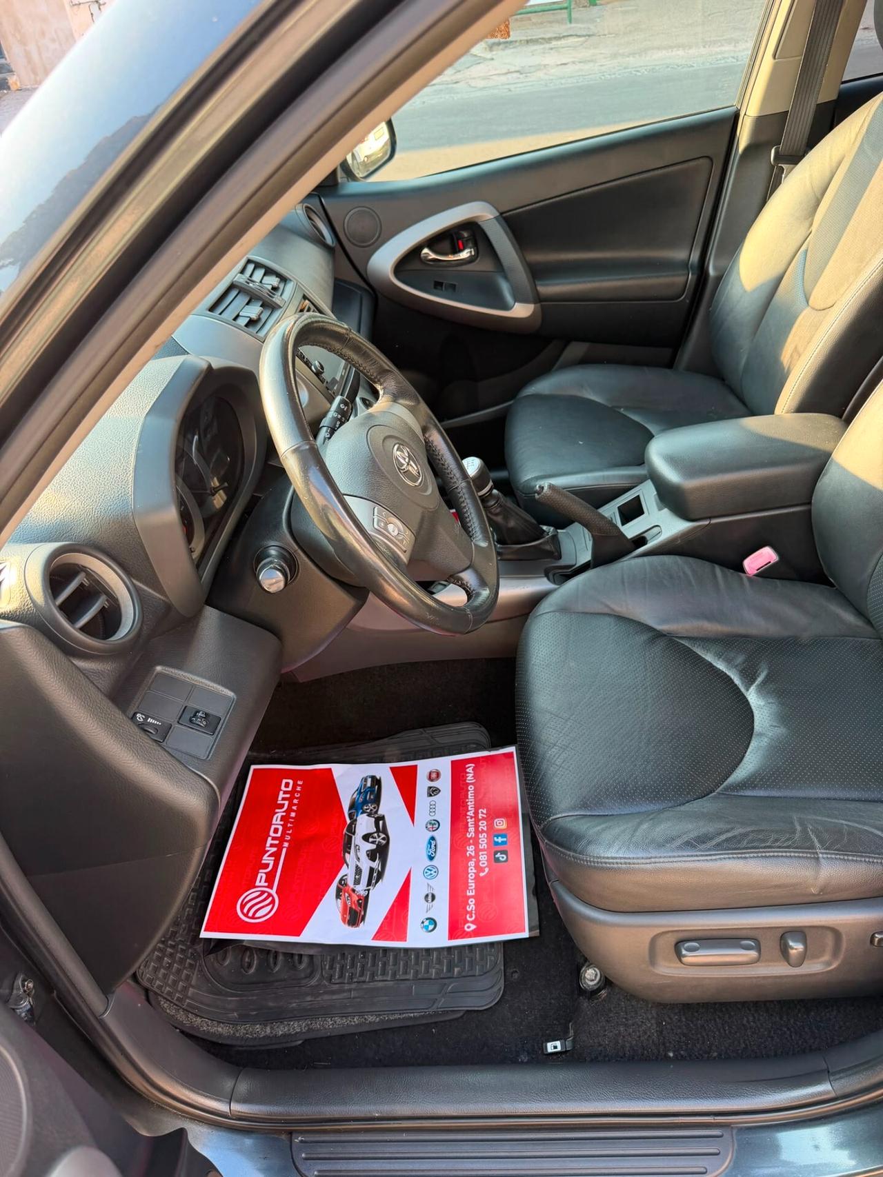 Toyota RAV 4 Rav4 III 2006 2.2 d-4d Luxury 177cv