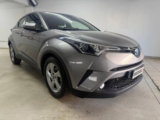 TOYOTA C-HR 1.8 Hybrid E-CVT Business