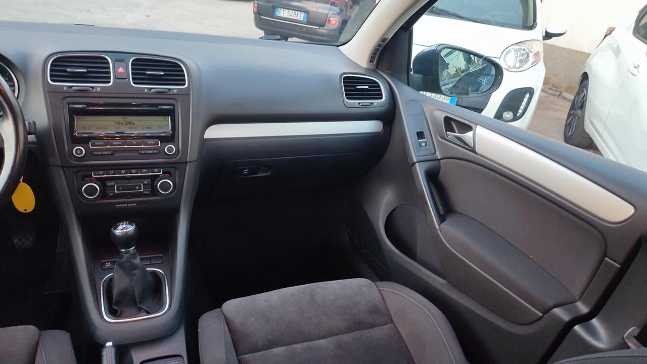Volkswagen Golf 1.6 TDI DPF 5p. Highline