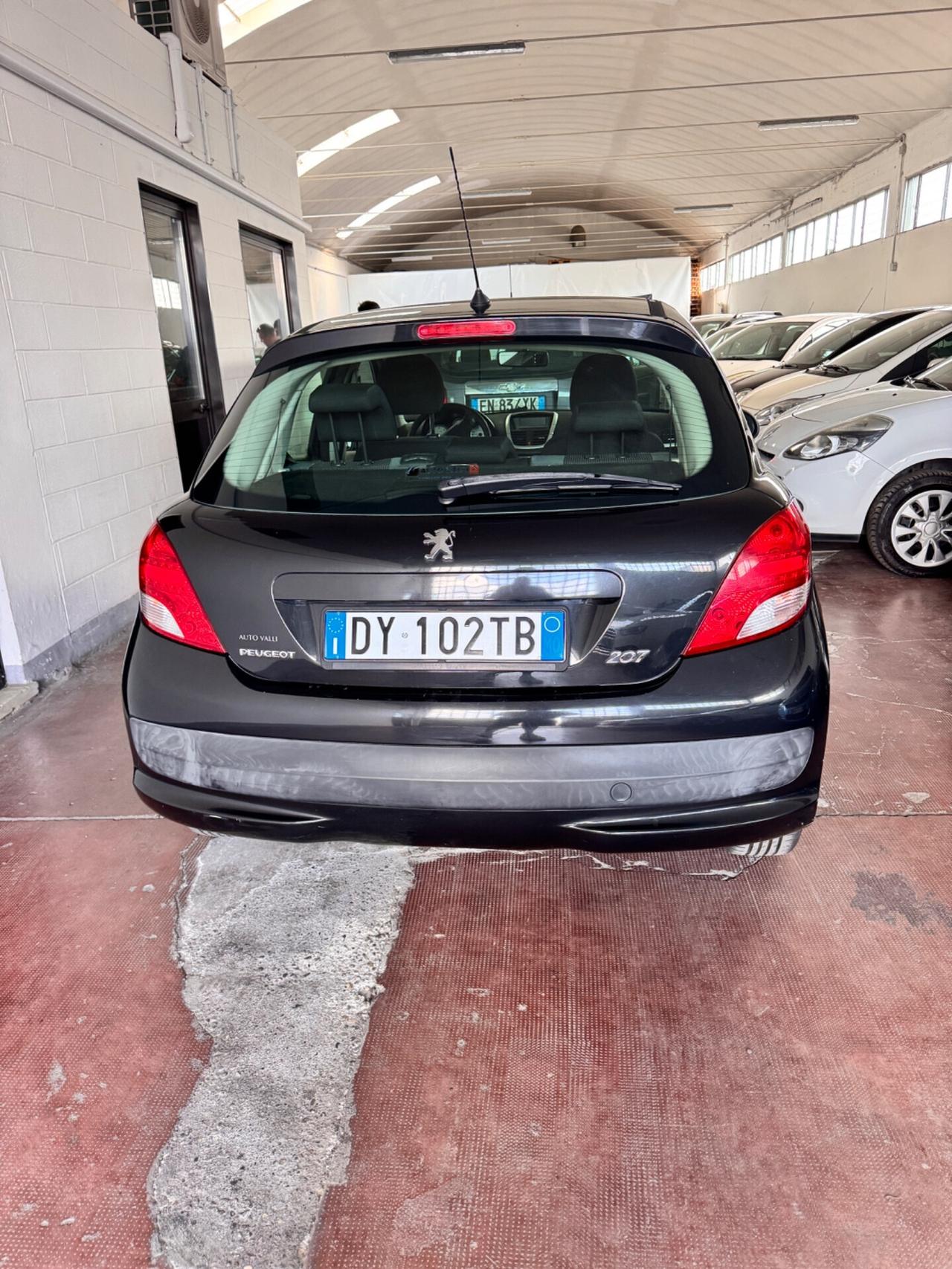 Peugeot 207 1.6 HDi 90CV 5p.