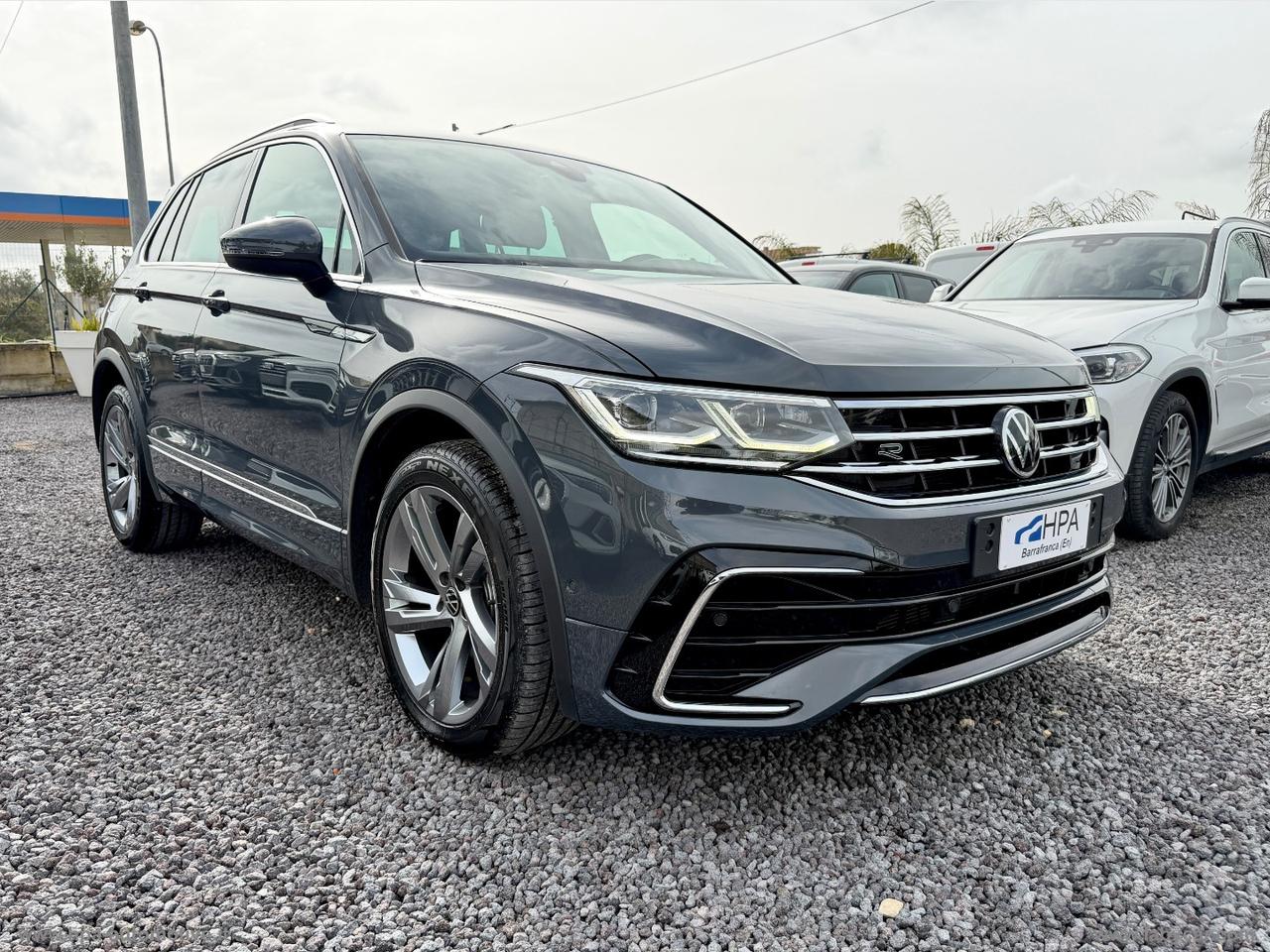 VOLKSWAGEN Tiguan 2.0TDI R-LINE FULL LED NAVI AID ACTIVE INFO DISPLAY PELLE RETROCAMERA