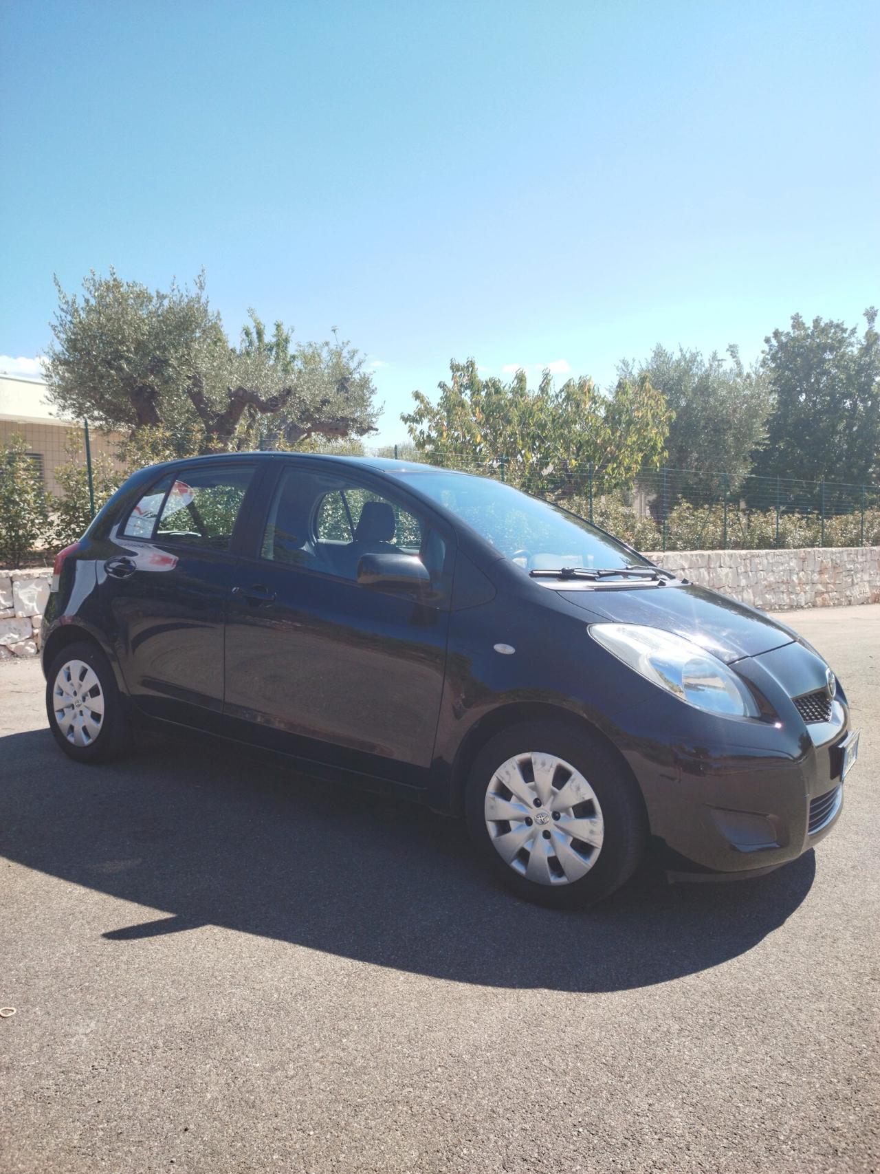 Toyota Yaris 1.3 Gpl Sol