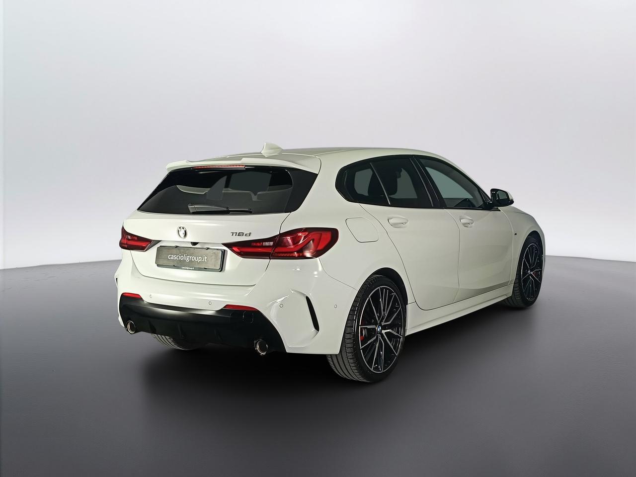 BMW Serie 1 F40 - 118d Msport auto