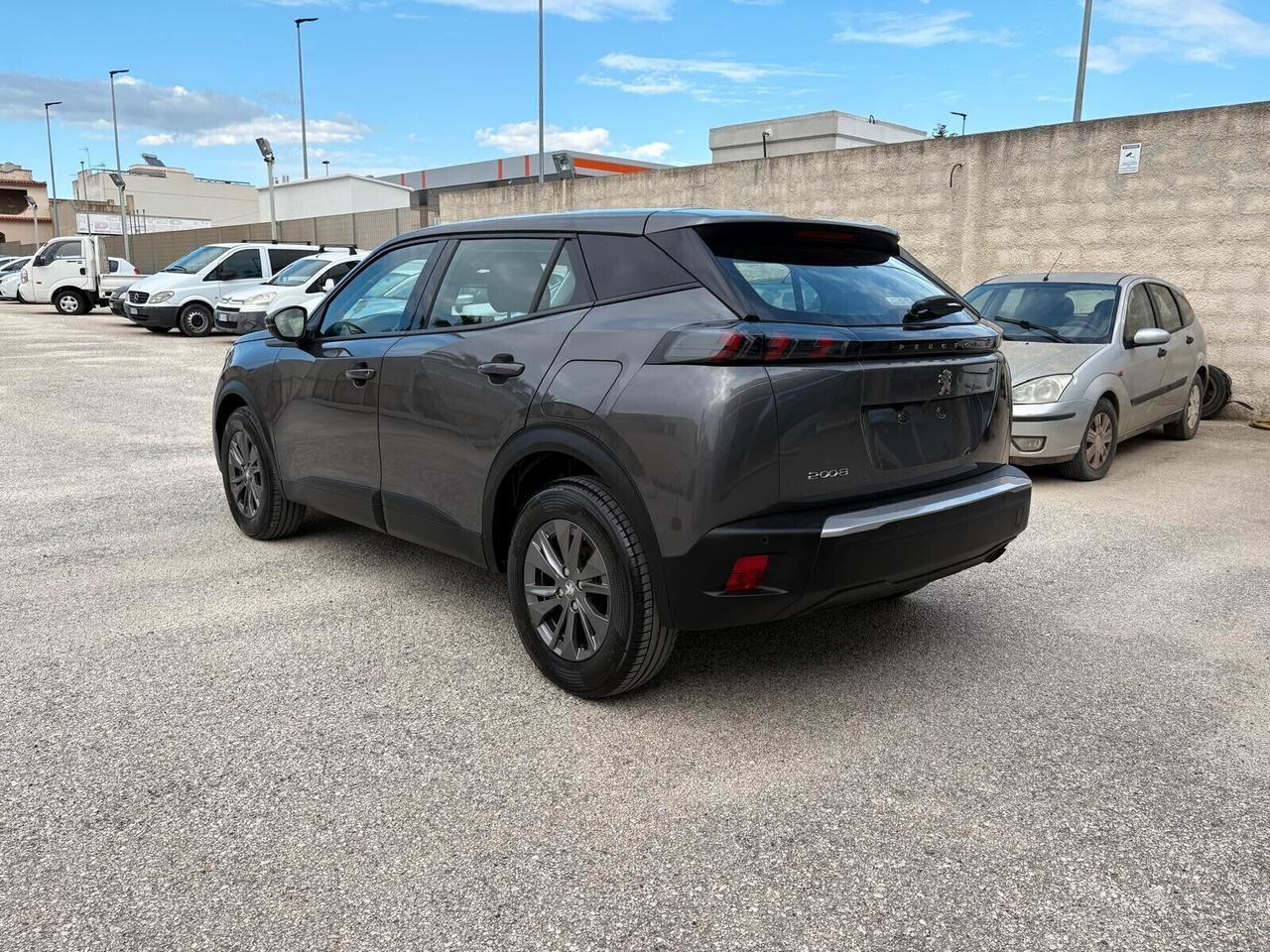 Peugeot 2008 BlueHDi 100 S&S Allure Navi Pack