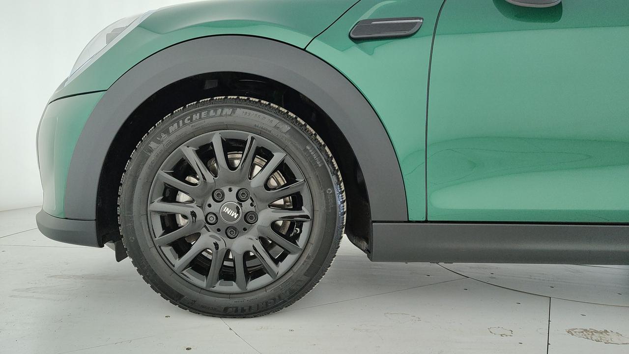 MINI Mini IV F55 2021 5p - Mini 5p 1.5 Cooper Classic auto