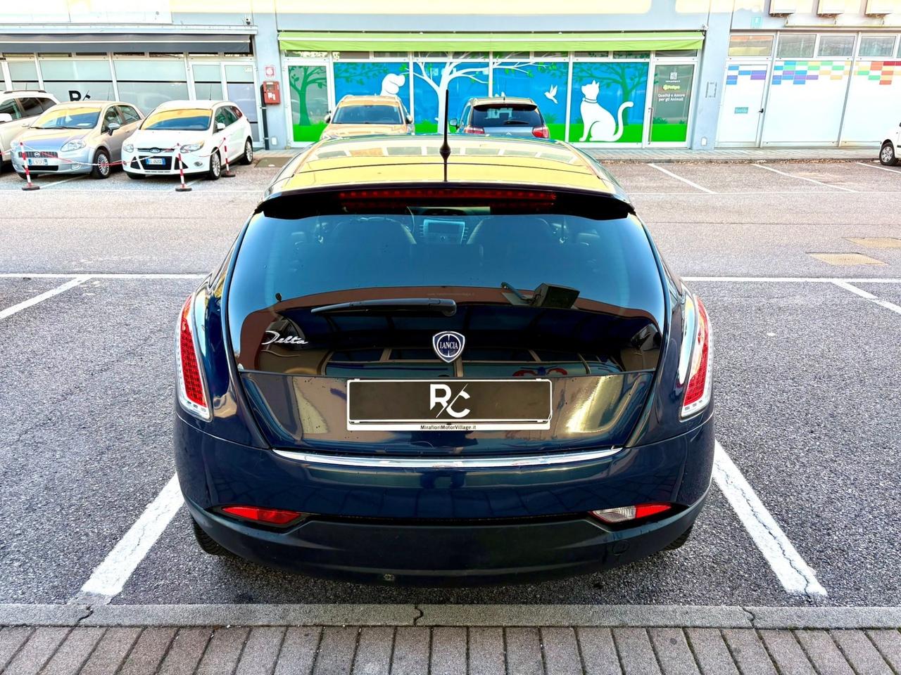 Lancia Delta 1.6 MJT DPF 105 CV Silver