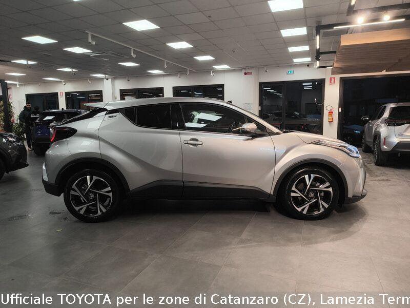 Toyota C-HR C-HR 1.8 Hybrid E-CVT Trend