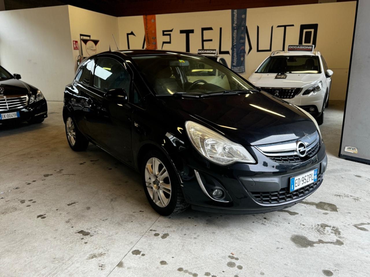 Opel Corsa 1.2 3 porte Club