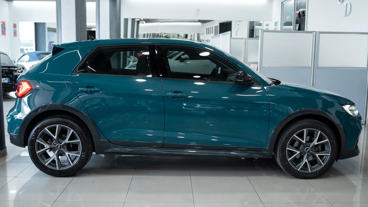 Audi A1 CITYCARVER 30 1.0 TFSI S TRONIC SPORT 110 CV XENO NAVI KEYLESS FULL OPTIONAL