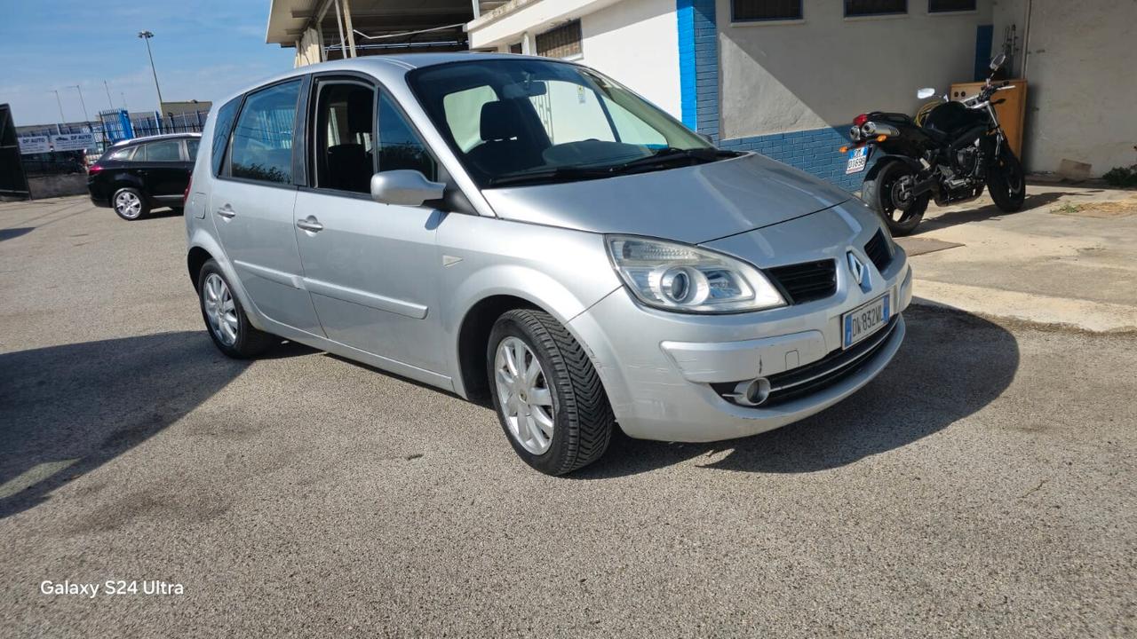 Renault Scenic Scénic 1.5 dCi 105CV SERIE SPECIALE PLAYSTATION PORTABLE