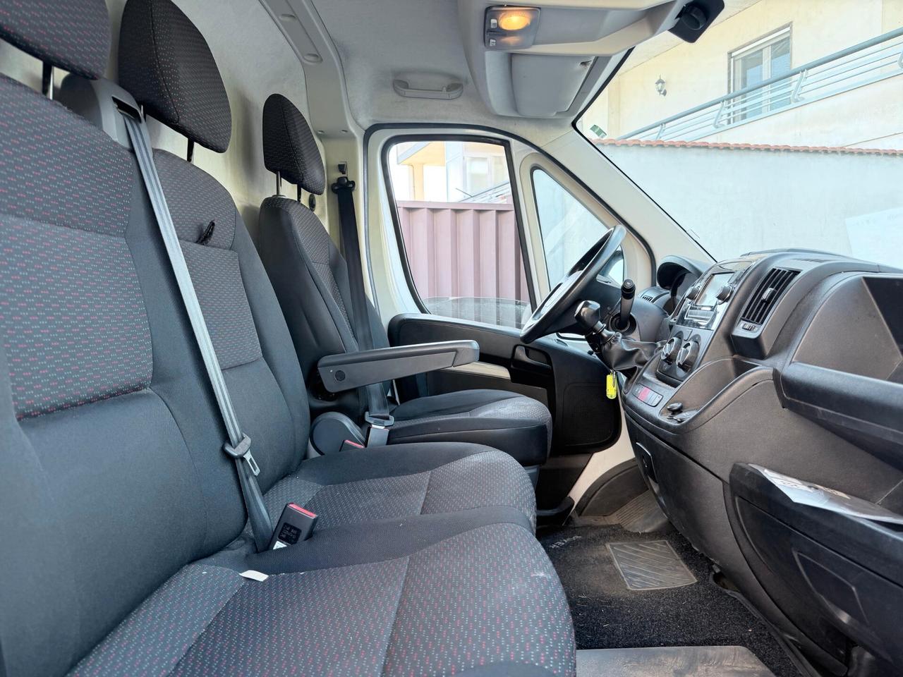 Peugeot Boxer 2022 2.2 BlueHDi 140 L2H2