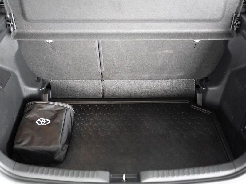 Toyota Yaris Hybrid Trend MY20