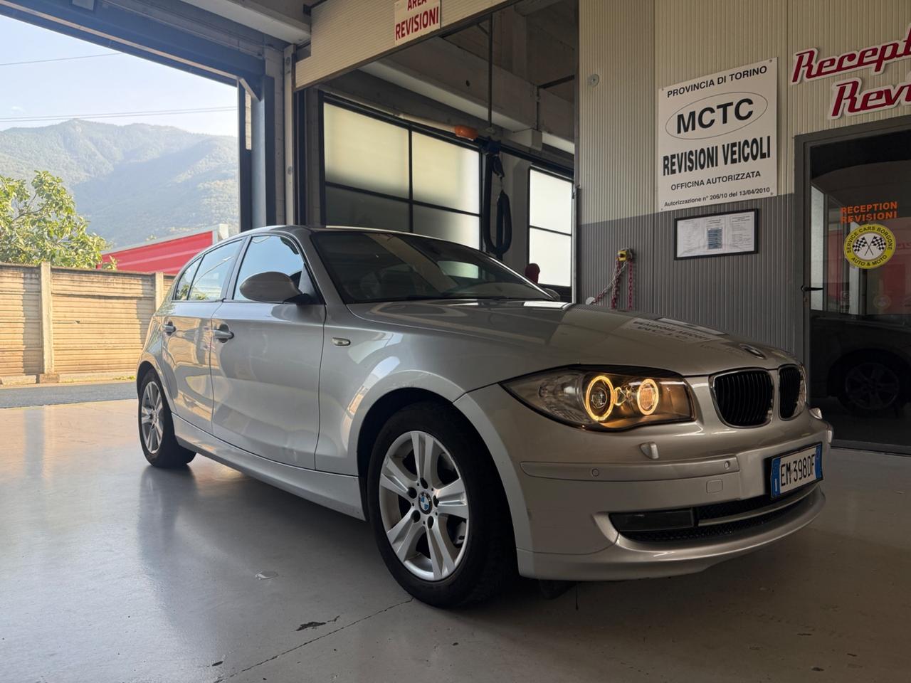 Bmw 116 116i 5p. Futura