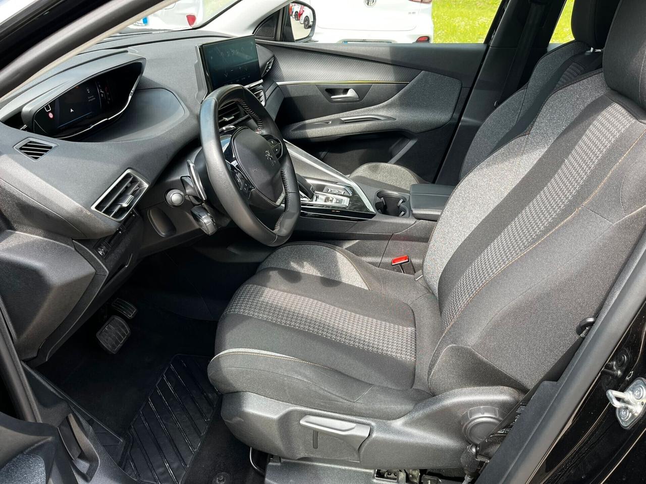 Peugeot 3008 BlueHDi 130 S&S EAT8 Business