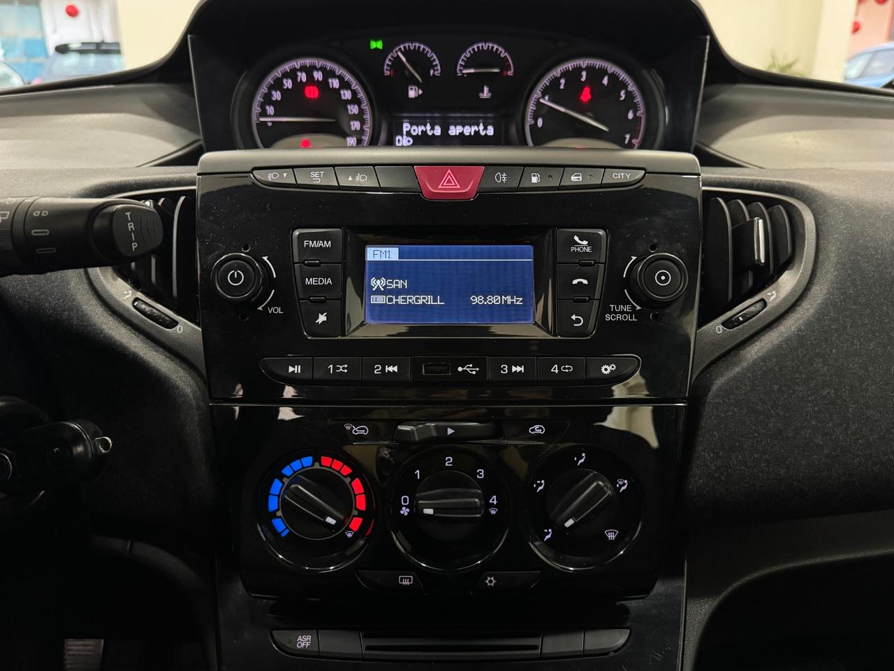 Lancia Ypsilon 1.2 69 CV GPL Ecochic Elefantino Blu