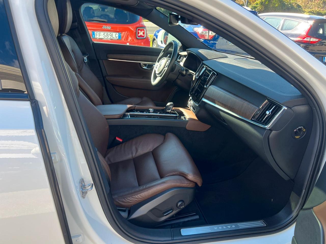 Volvo V90 Cross Country B4 (d) AWD Geatronic Business Pro Line