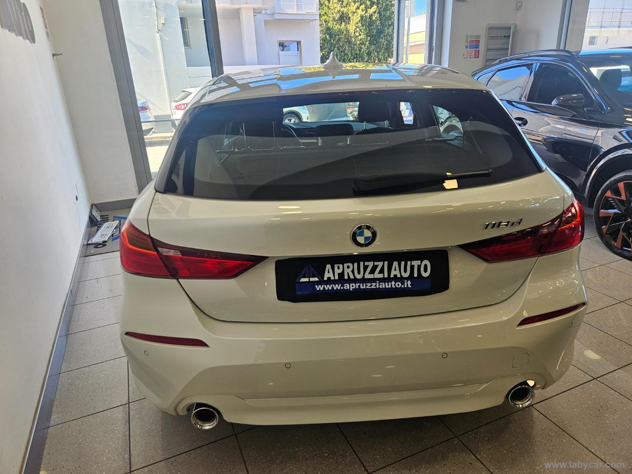 BMW 118d 5p. Advantage