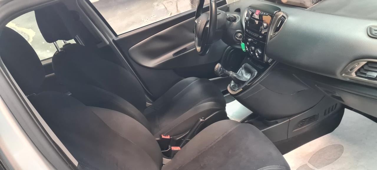 Lancia Ypsilon 1.3 MJT 16V 95 CV 5 porte S&S Gold