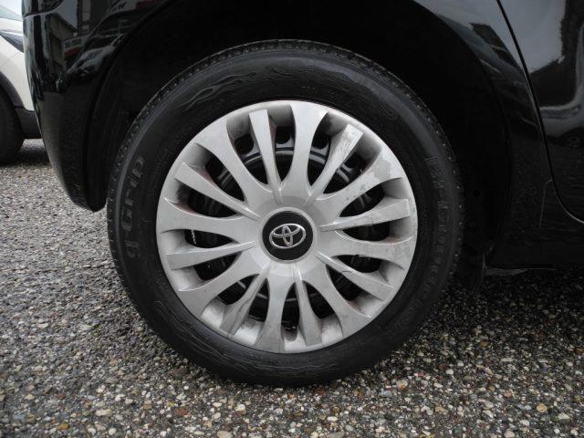 TOYOTA Yaris 1.4 D-4D DPF 5p. 6M - OK NEOPATENTATI - DA VETRINA