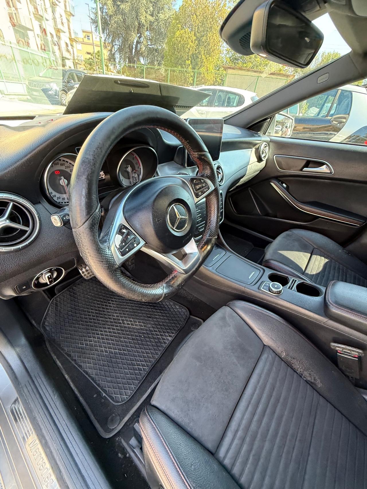 Mercedes-benz CLA 200 d Automatic Premium