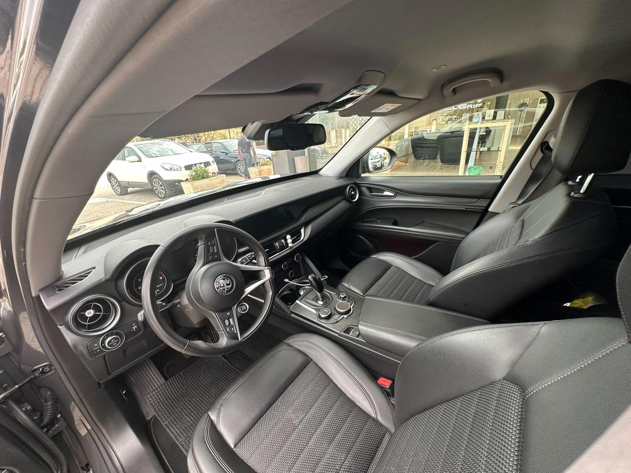 Alfa Romeo Stelvio 2.2 Turbodiesel 210 CV AT8 Q4 Executive
