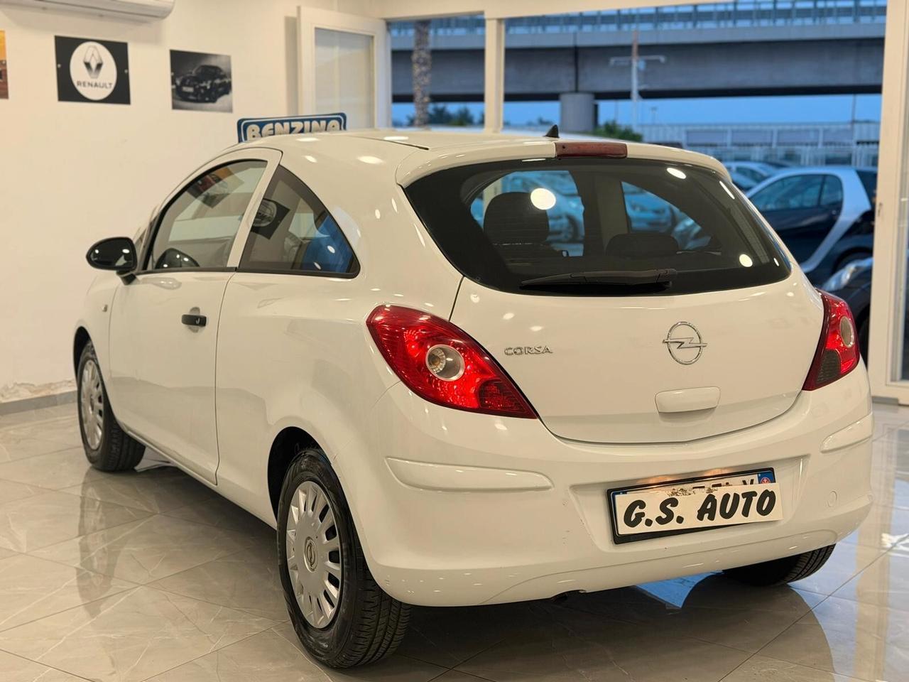 Opel Corsa 1.2cc Benzina 2011