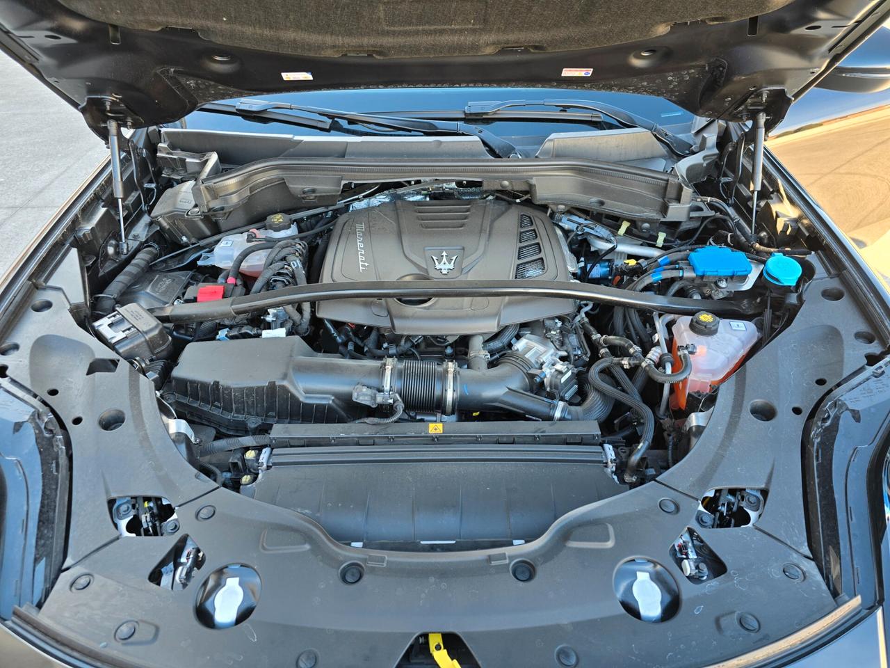 Maserati Grecale MHEV 300 CV AWD GT