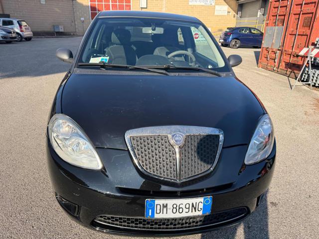 LANCIA Ypsilon 1.4 16V Sport MomoDesign senza lavoro da fare
