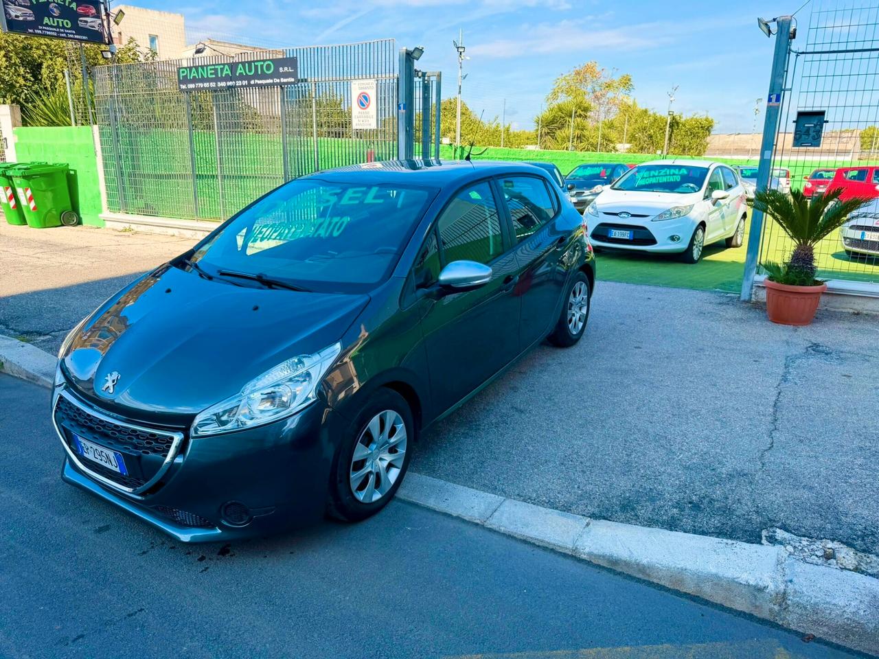 Peugeot 208 1.4 HDi 68 CV 5 porte Allure