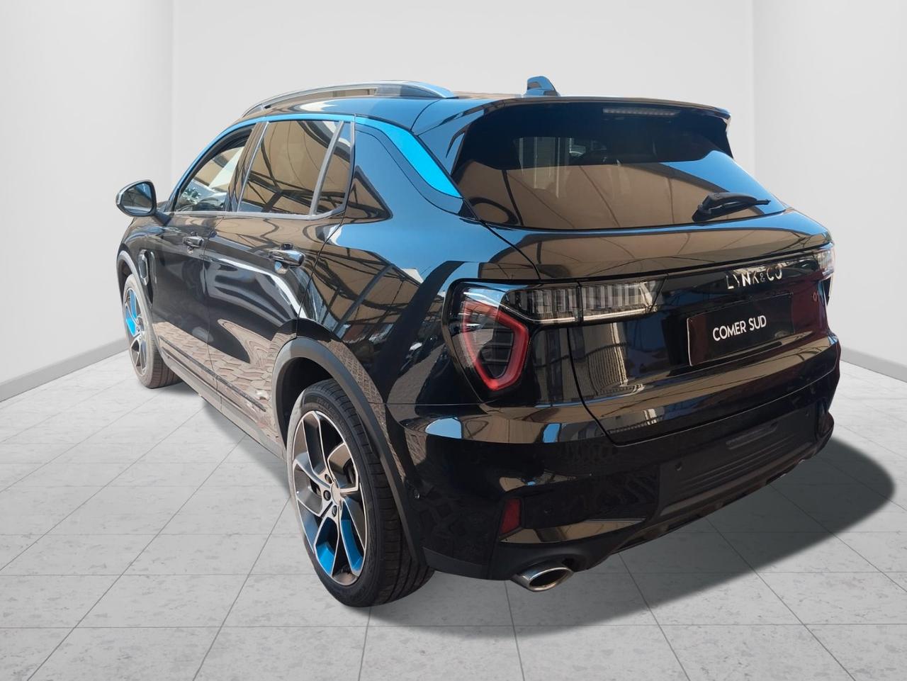 Lynk & Co 01 - 01 1.5 td phev auto