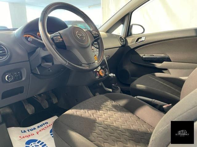 OPEL CORSA 2014 GPL DI SERIE X NEOPATENTATI