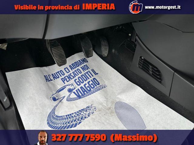 LANCIA Ypsilon 1.2 69 CV 5 porte NEOPATENTATI