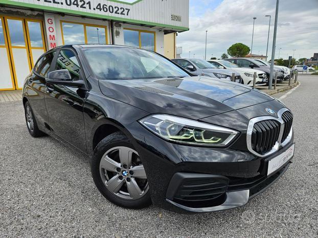 BMW 116 d 5p. Business Advantage