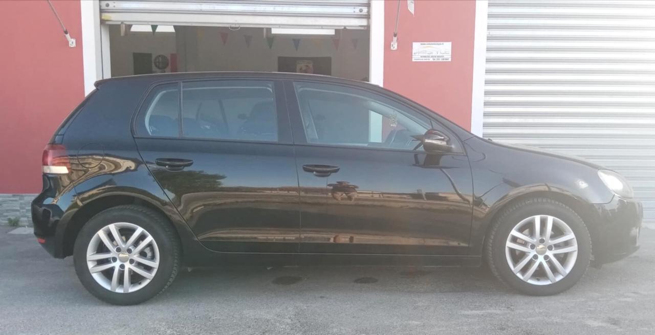 Volkswagen Golf 1.6 TDI DPF 5p. Highline