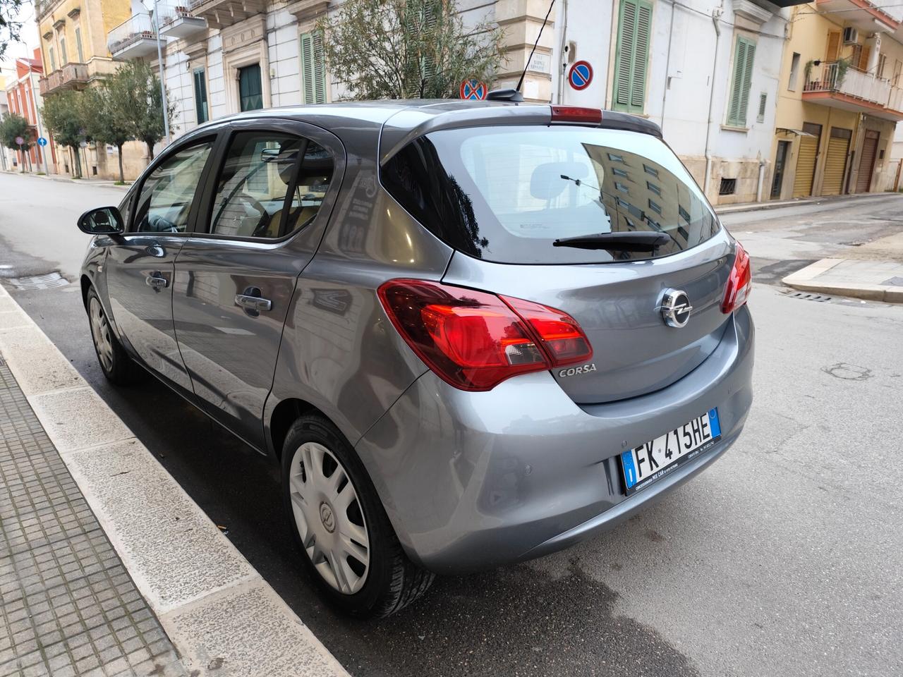 Opel Corsa 1.4 90CV GPL Tech 5 porte