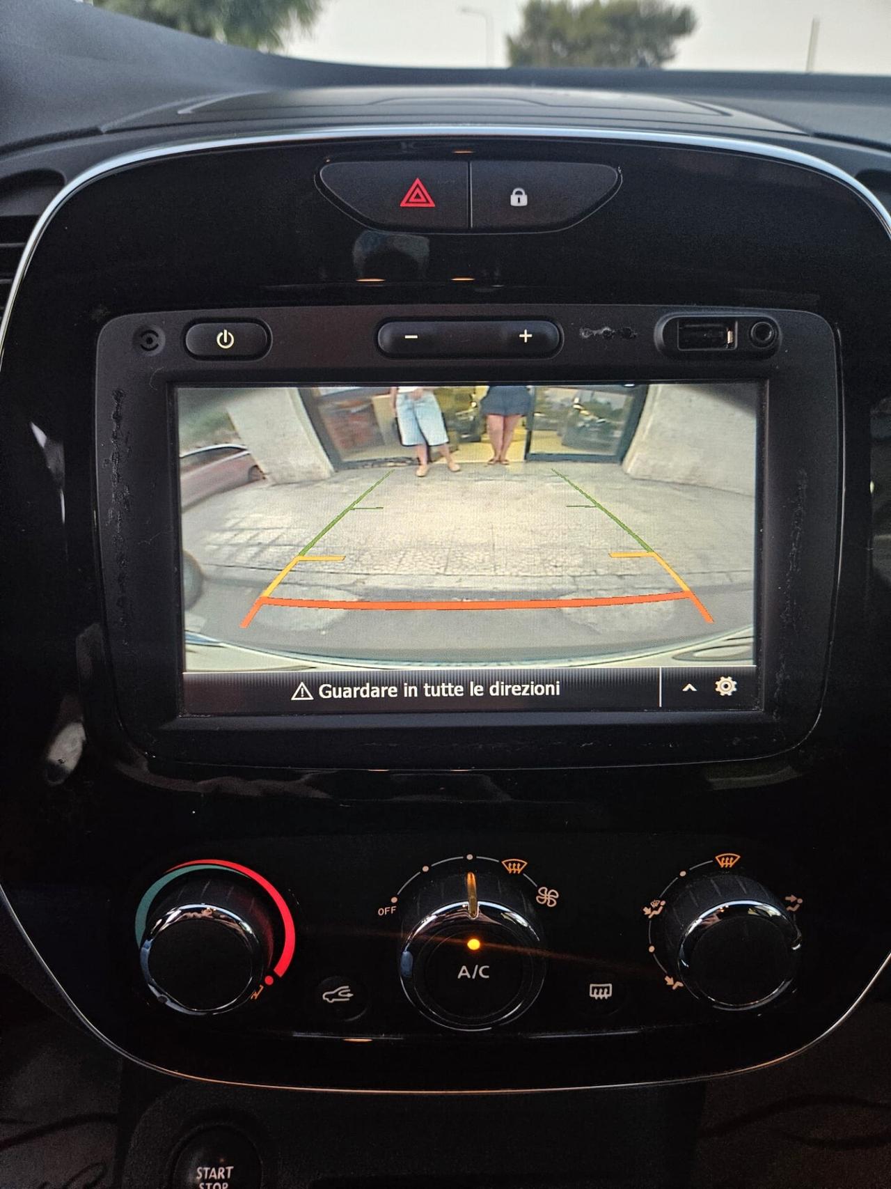Renault Captur 1.5dci 66kw 90cv FULL NEOPATENTATI