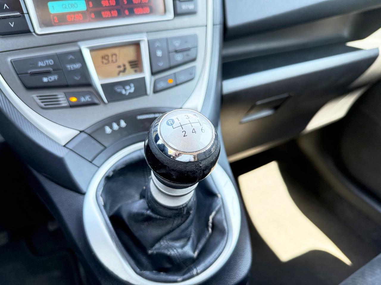 Toyota Verso-S 1.3 benzina 100cv neopatentati - 2011
