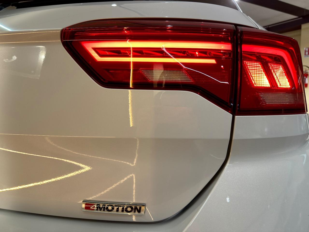 Volkswagen T-Roc 2.0 TDI SCR 4MOTION Advanced Blue