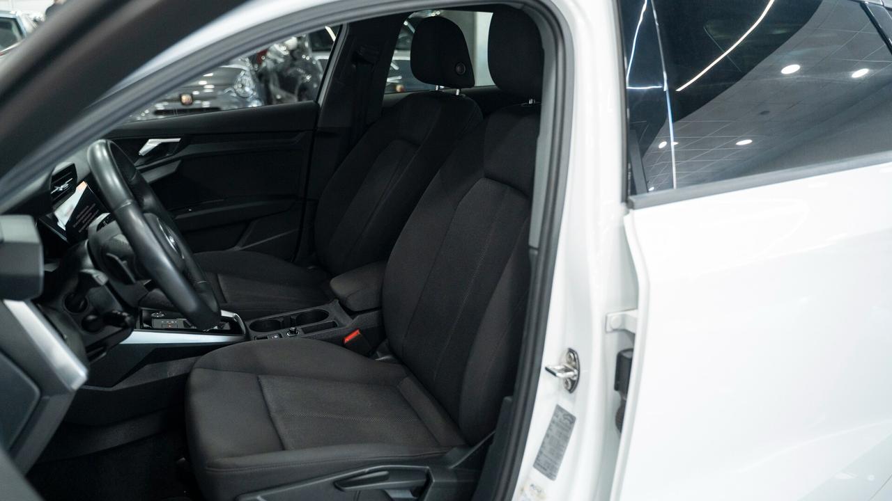 Audi A3 SPB 35 TDI S TRONIC SPORT BLACK EDITION NAVI FULL
