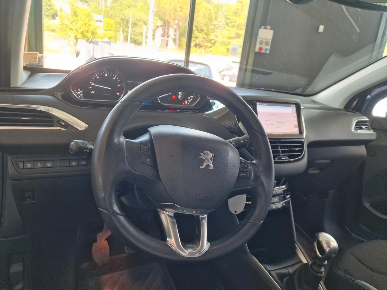 Peugeot 208 1.6 e-HDi 115 CV Stop&Start 5 porte Allure