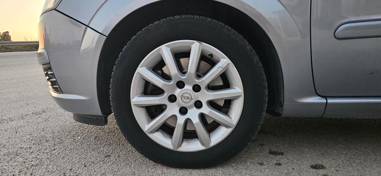 Opel Zafira 7 posti 1.9 CDTI 120CV Cosmo