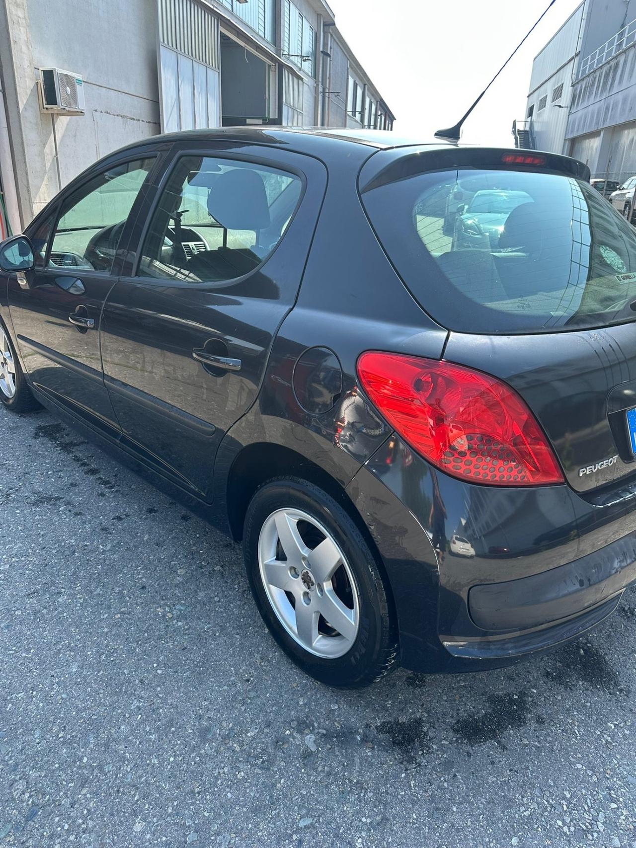 Peugeot 207 1.4 8V 75CV 5p. X Line ECO GPL