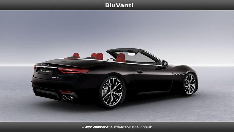 Maserati GranCabrio V6 490 CV AWD