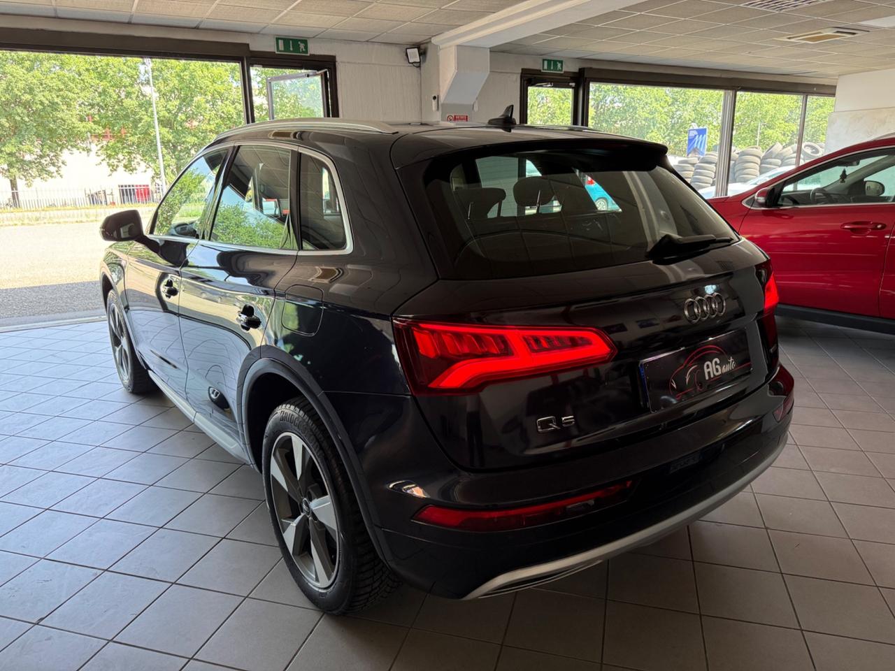 Audi Q5 50 TFSI e quattro S tronic Business Design