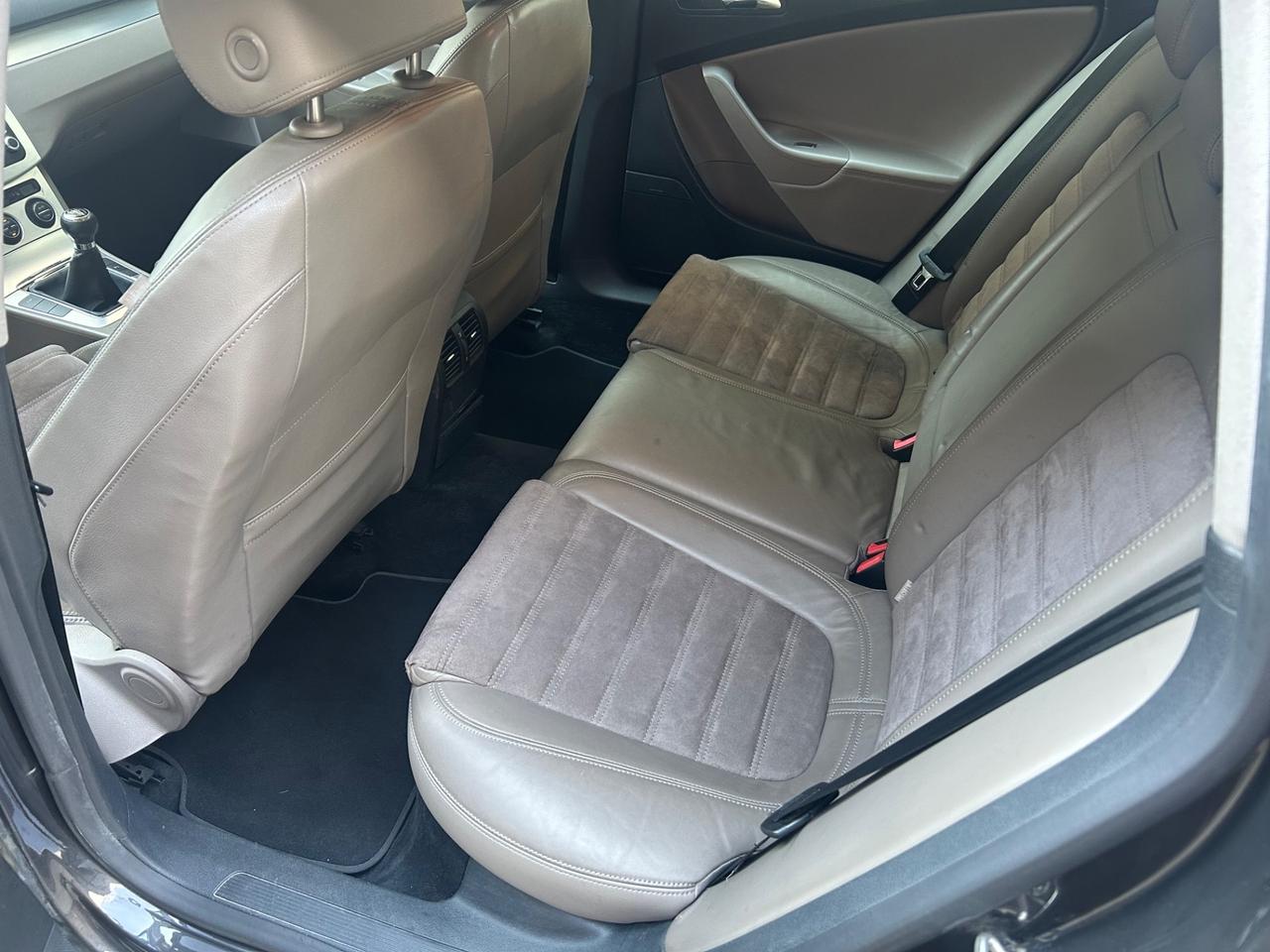 Volkswagen Passat 2.0 16V TDI 4mot. Var. Highline