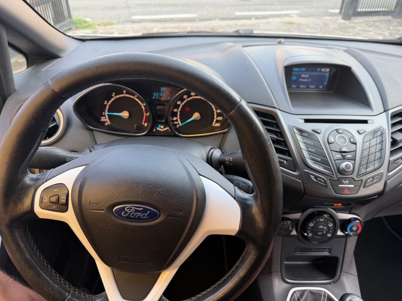Ford Fiesta 1.4 3 porte Bz.- GPL Black & White Edition