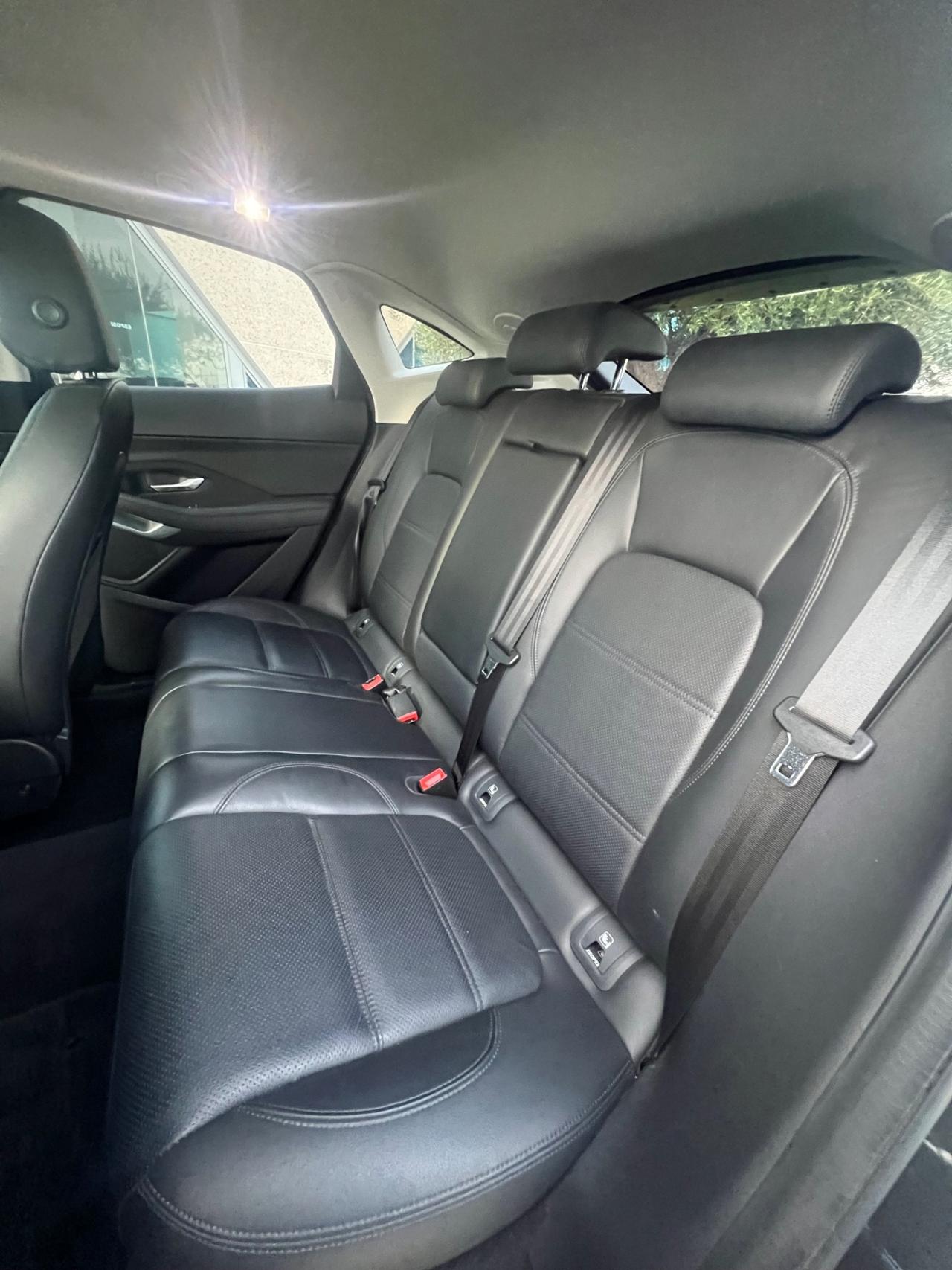 Jaguar E-Pace 2.0d SE awd offerta T-Stock prezzo imperdibile