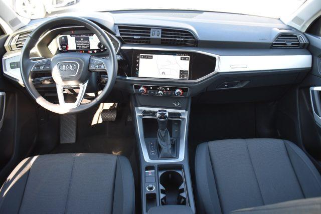 AUDI Q3 35 TDI S tronic Business *Telecamera, Navi, LED*