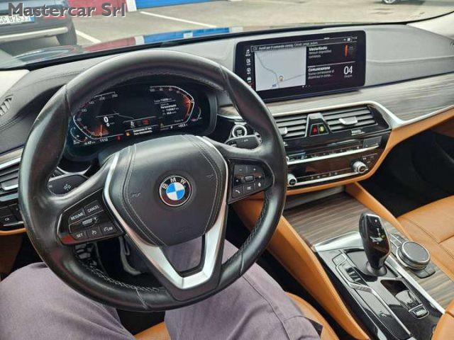 BMW 520 Serie 5 G30 2020 Berlina 520d mhev 48V Luxury auto