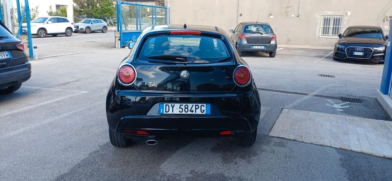 Alfa Romeo MiTo 1.4 105 CV M.air S&S Distinctive Sport Pack